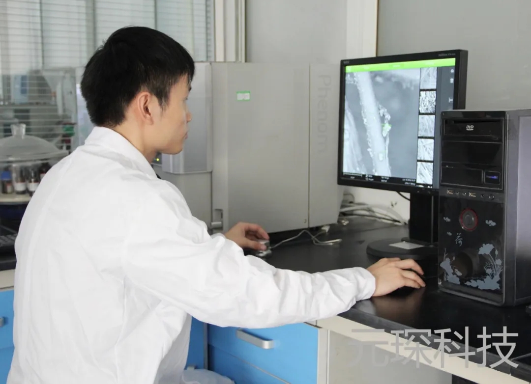 yL23411永利官网登录科技研制出的纳米膜材料得到安徽省经信厅领导的肯定